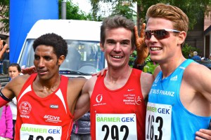 v.l.n.r. Petros Amanal, Arne Gabius, Philipp Pflieger - Leichtathletik (2.,1.,3. - DM 10km Straßenlauf 2015)                               
